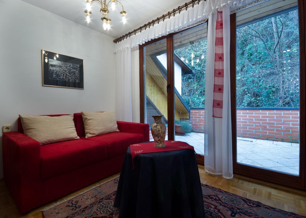 Apartment Nina With Private Terrace Tour As Ljubljana Oda fotoğraf