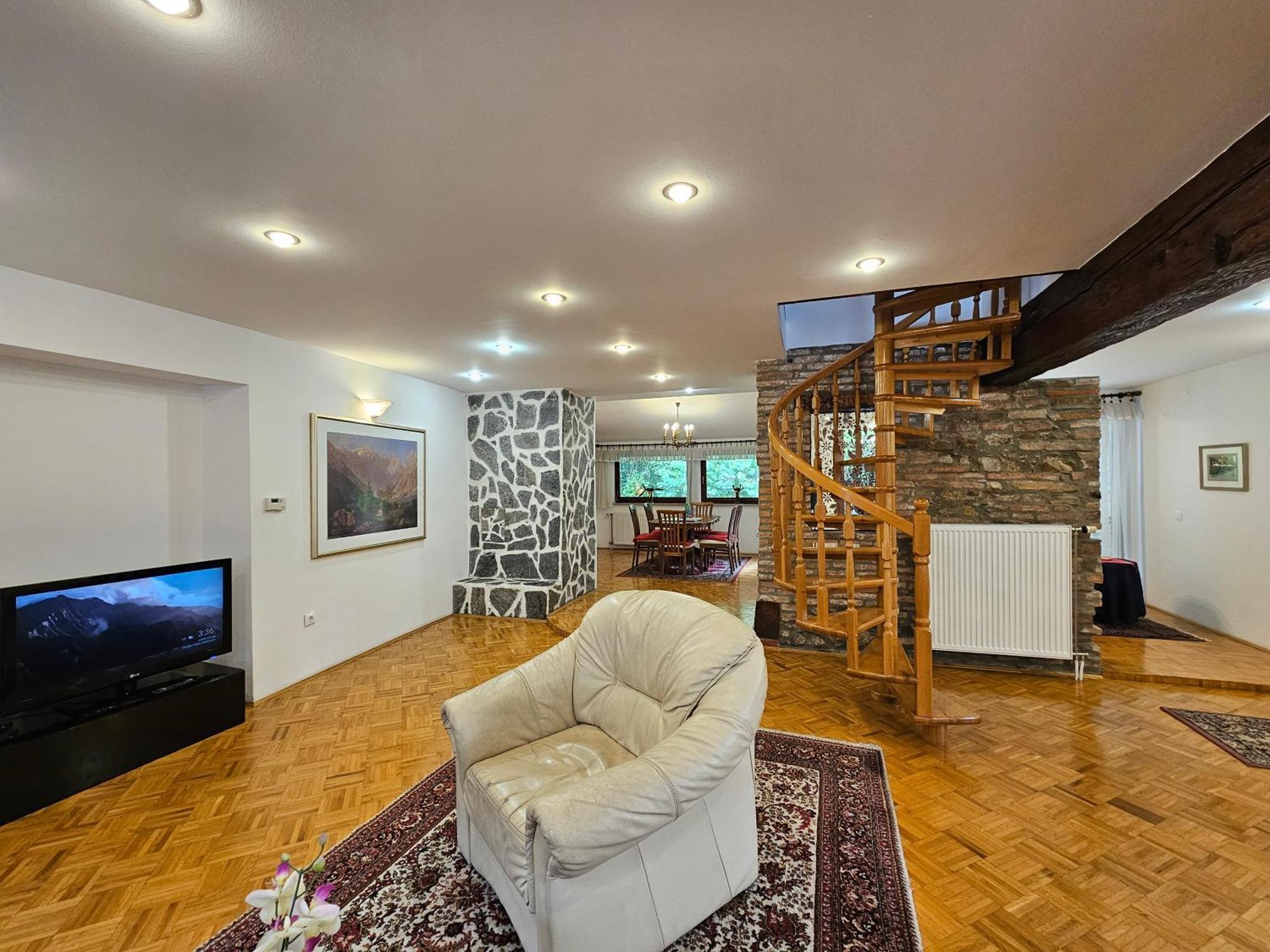 Apartment Nina With Private Terrace Tour As Ljubljana Dış mekan fotoğraf